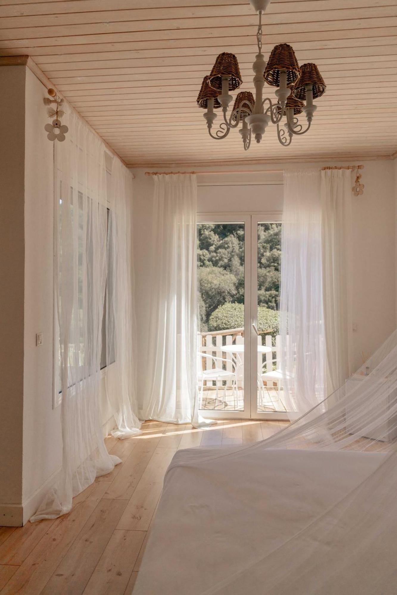 Es Cel De Begur Hotel ภายนอก รูปภาพ