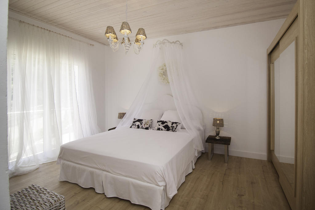 Es Cel De Begur Hotel ภายนอก รูปภาพ